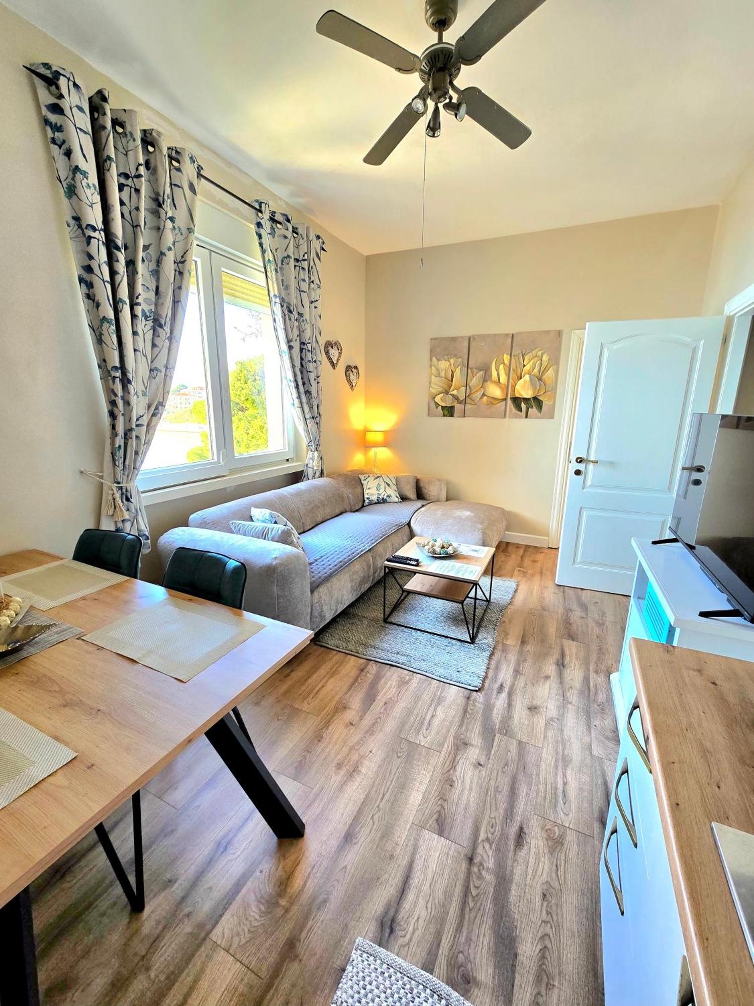Apartments Suzy Split Kültér fotó
